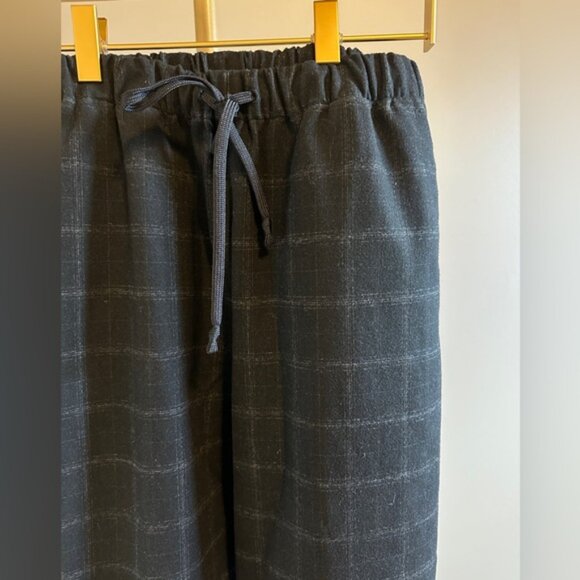 Aritzia Babaton Jimmy Pants – Size Small – Black Fine Grid - Picture 5 of 8